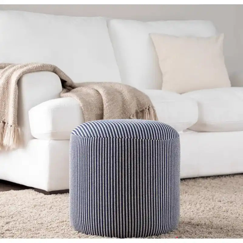 Runder Sitzpouf im traditionellen minimalistischen Stil, 16