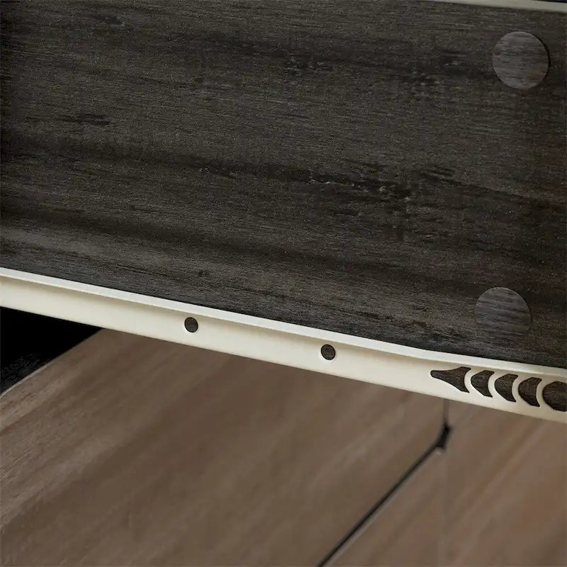 Kommode aus Holz mit sechs Schubladen