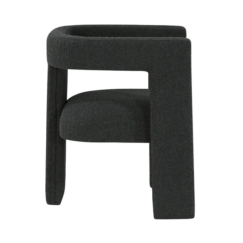 Gepolsterter Akzentstuhl im skandinavischen Stil