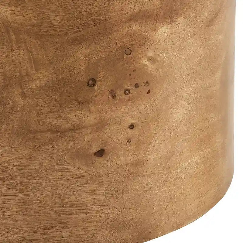 Gepolsterter Hocker im minimalistischen Naturholzstil